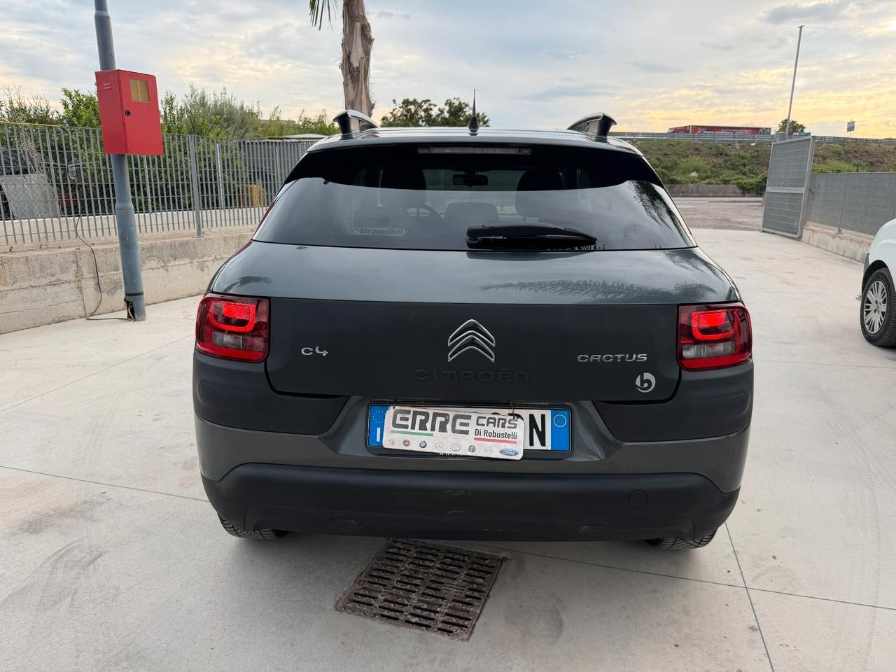 CITROEN C4 CACTUS 2016 1.2 BENZINA 110 CV *LEGGI