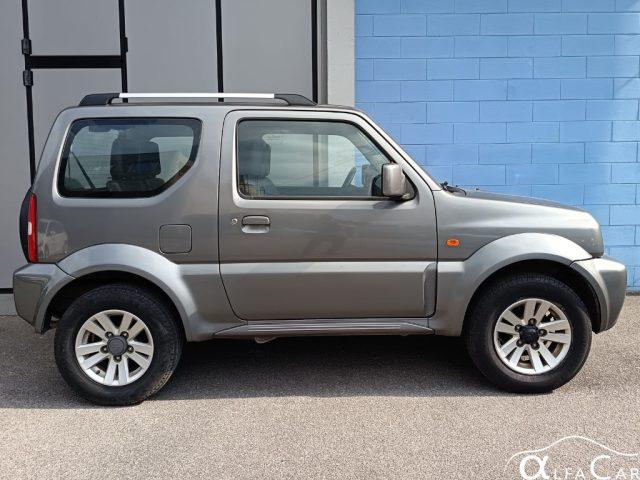 SUZUKI Jimny 1.3i 16V cat 4WD Special