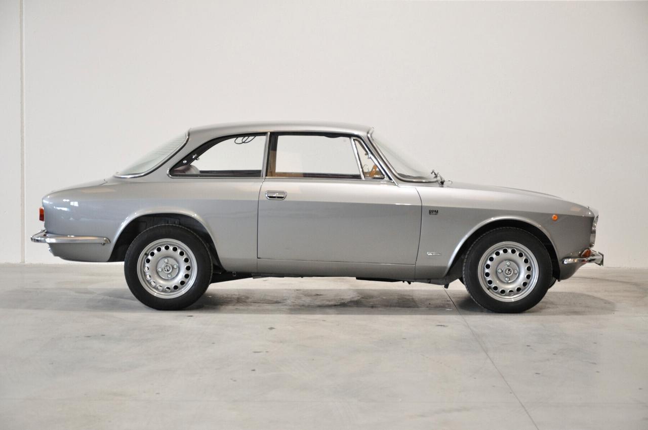 Alfa Romeo GT 1300 Junior ASI CRS unica