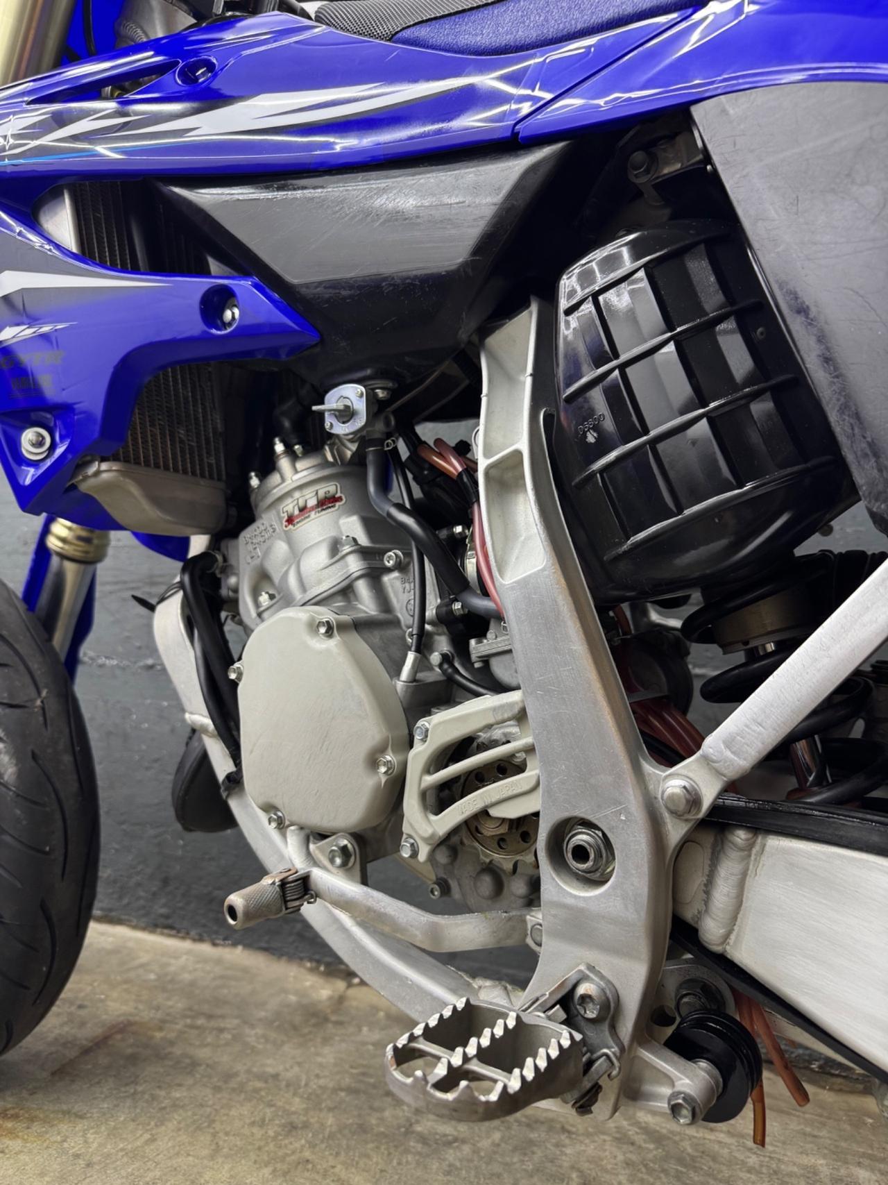 Yamaha YZ 125