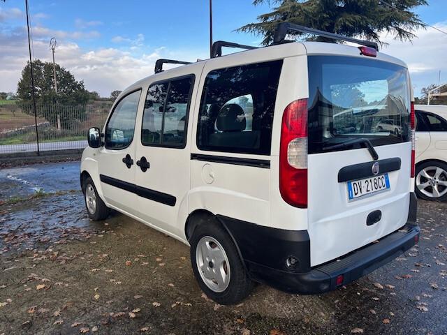 Fiat Doblò 1.6 16V Natural Power 5 posti