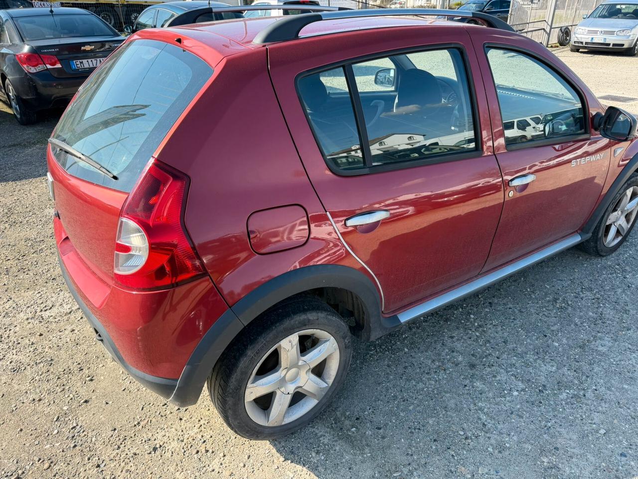 Dacia Sandero Stepway 1.6 8V 90CV