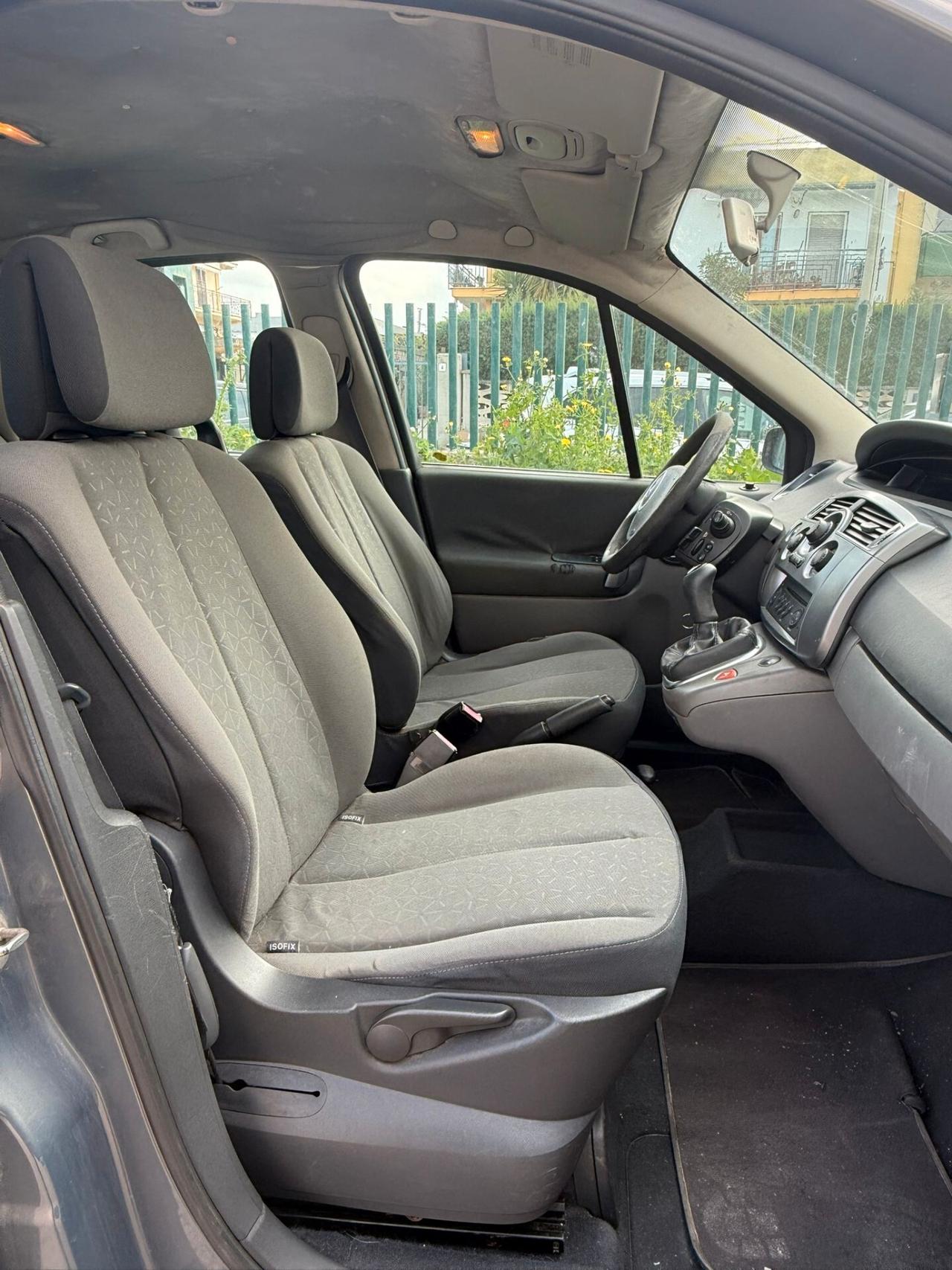 Renault Scenic 1.5 dCi/