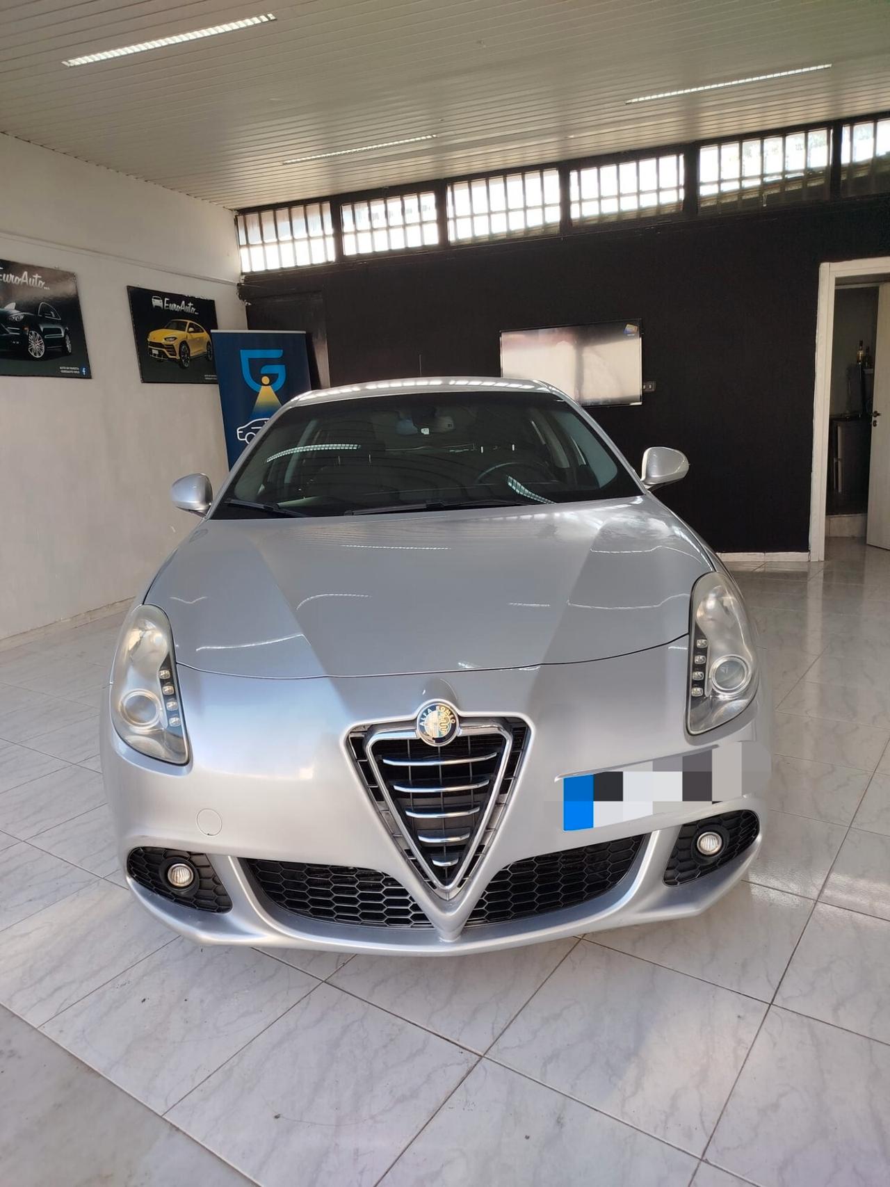 Alfa Romeo Giulietta 1.4 benzina 2011 CON GARANZIA