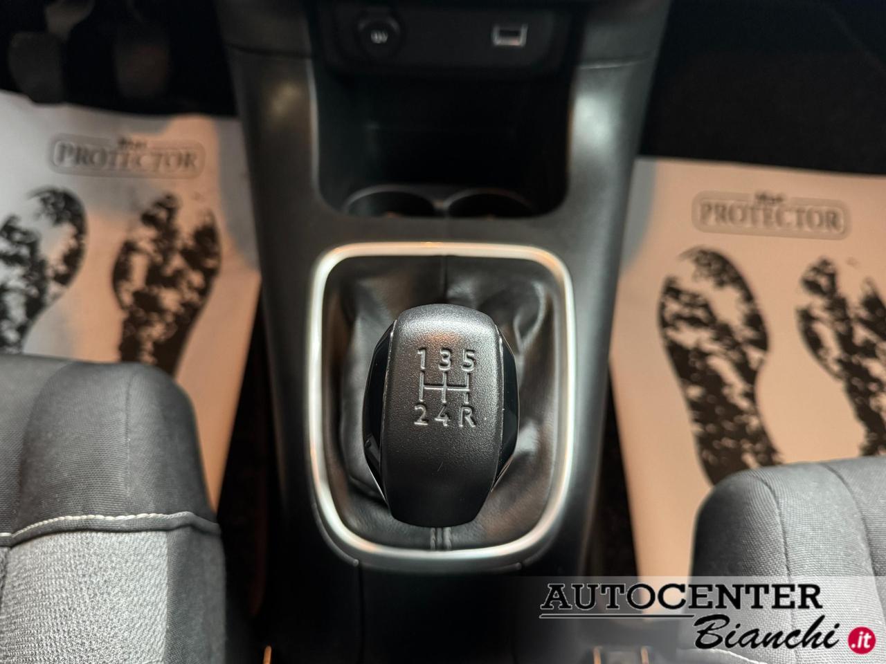 Citroen C3 1.2 puretech Shine s&s 83cv neopatentati