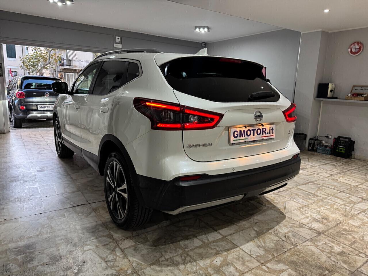 Nissan Qashqai 1.5 dCi N-Connecta Aziendale