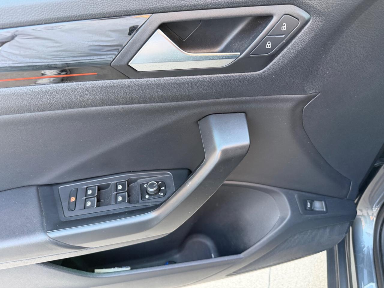 Volkswagen T-Roc R 2.0 TSI DSG 4MOTION BlueMotion Technology