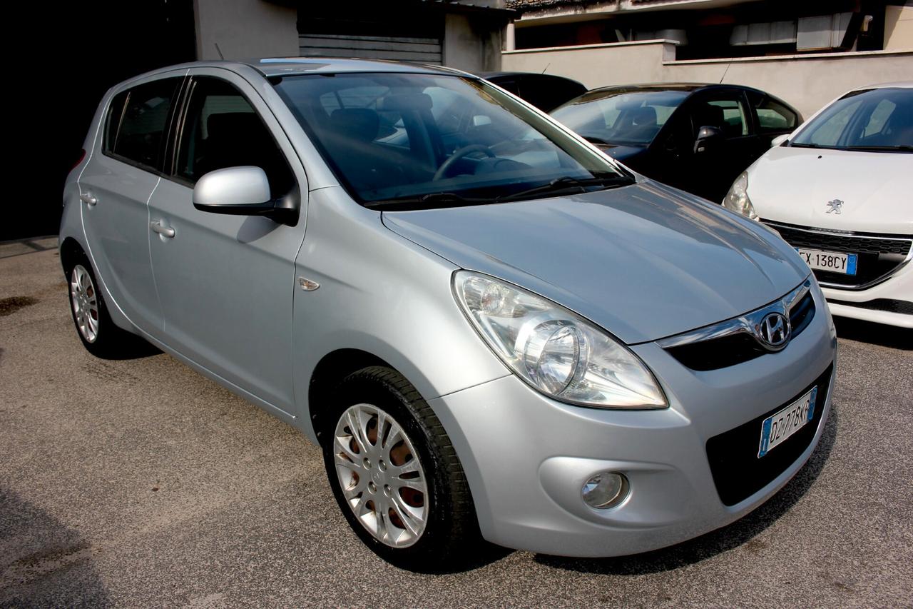 Hyundai i20 UNIPRO 1.2 GPL CASA MADRE VALIDO FINO AL 2030 GARANZIA 12 MESI