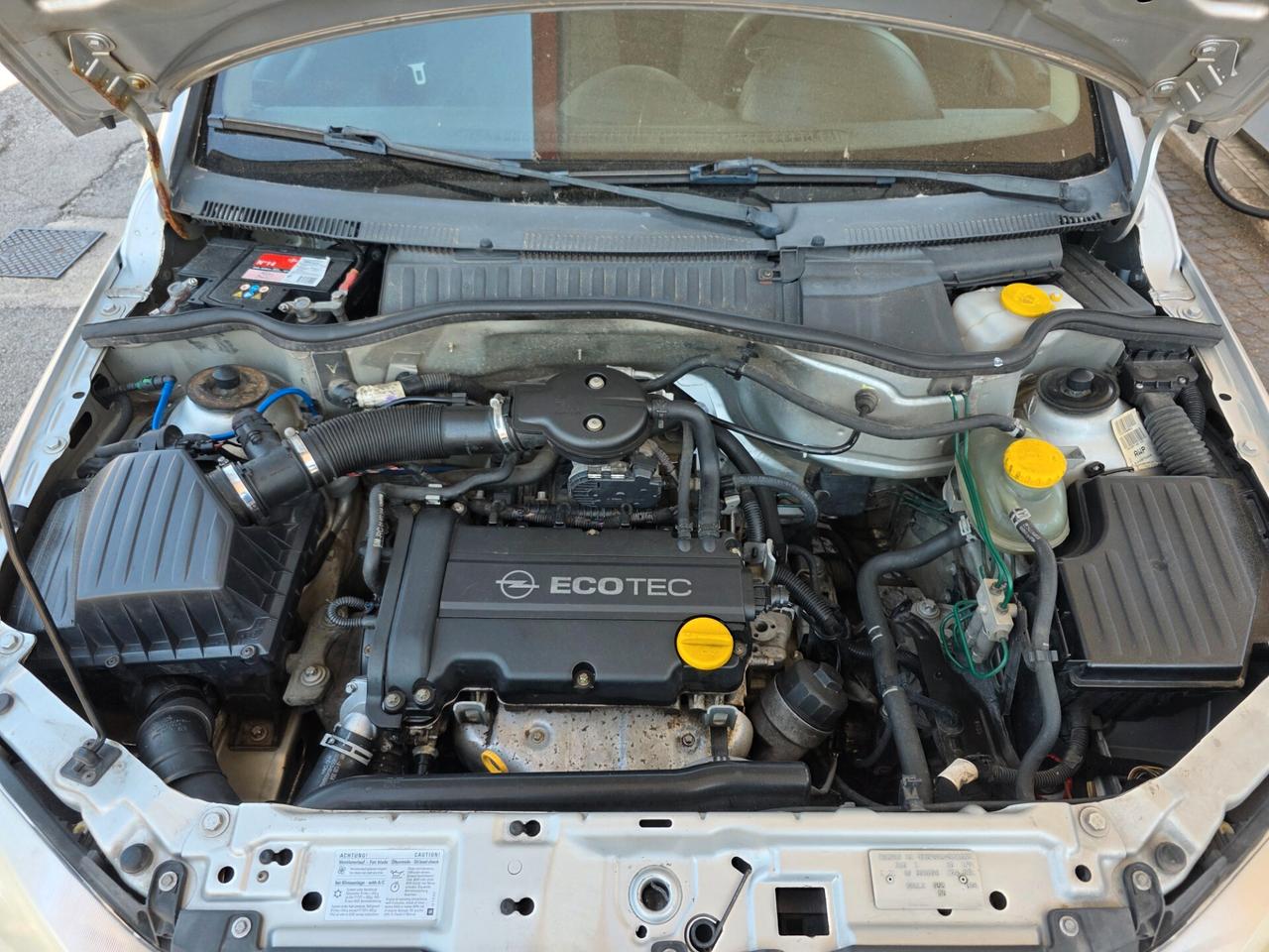 Opel Corsa 1.0i 12V cat 5 porte con 130.000km