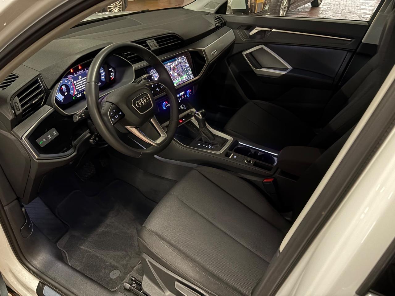 Audi Q3 35 TFSI S tronic Business Advanced