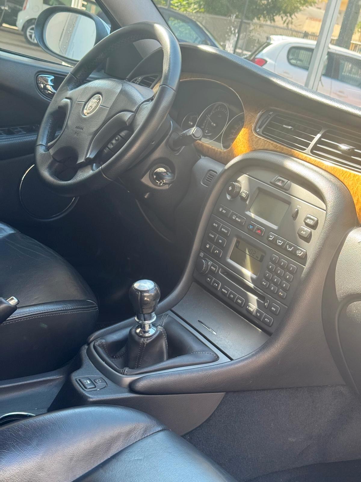 Jaguar X-Type 2.0D cat Executive EU3