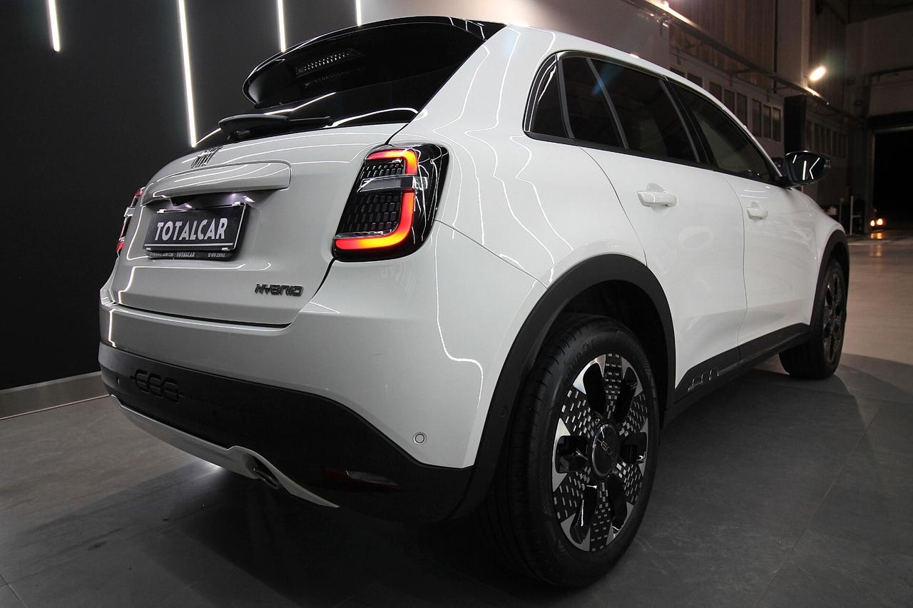 FIAT 600 1.2 HYBRID LA PRIMA 110 CV