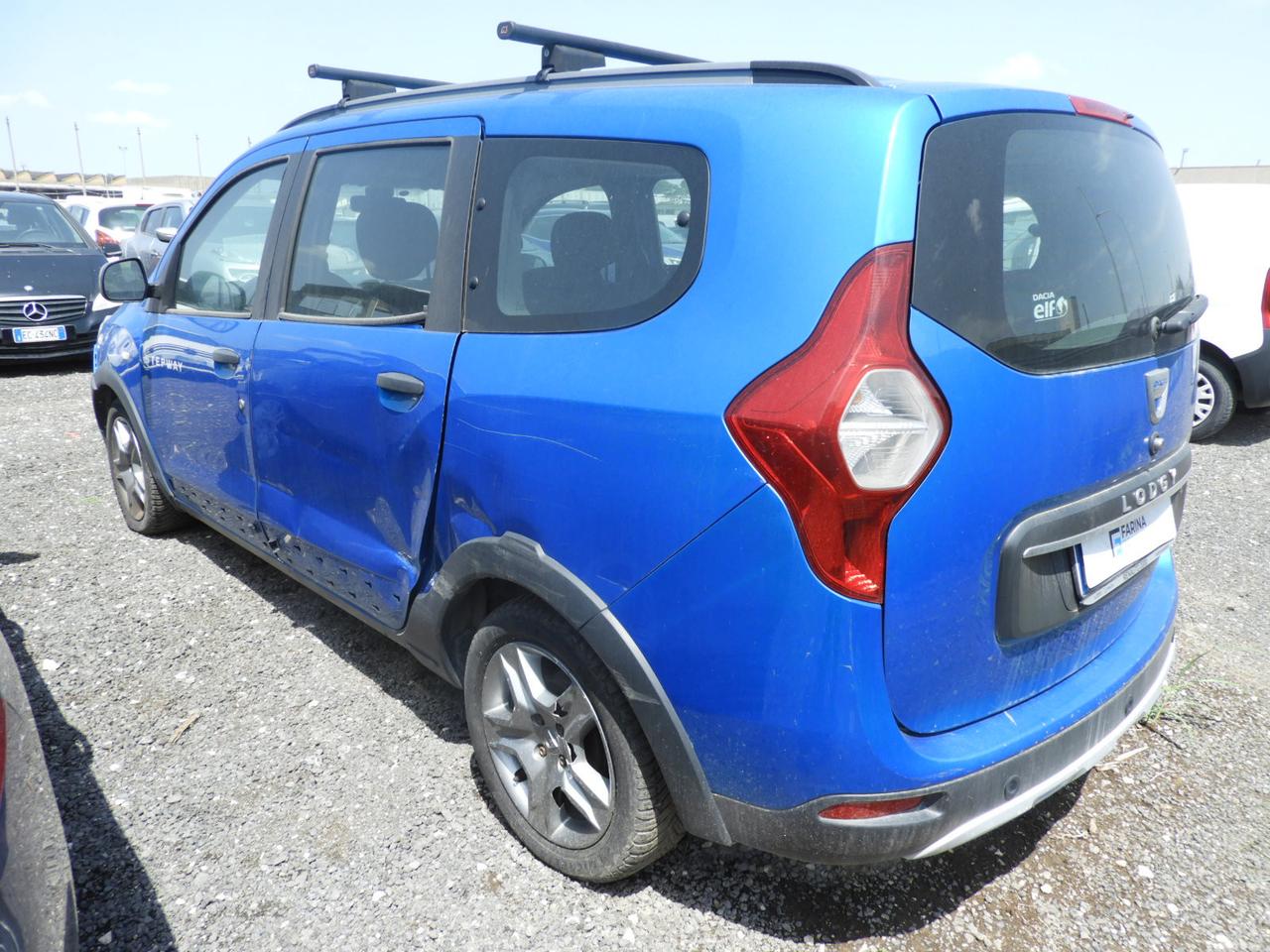 DACIA Lodgy 2017 Stepway - Lodgy Stepway 1.5 blue dci s&s 115cv 7p