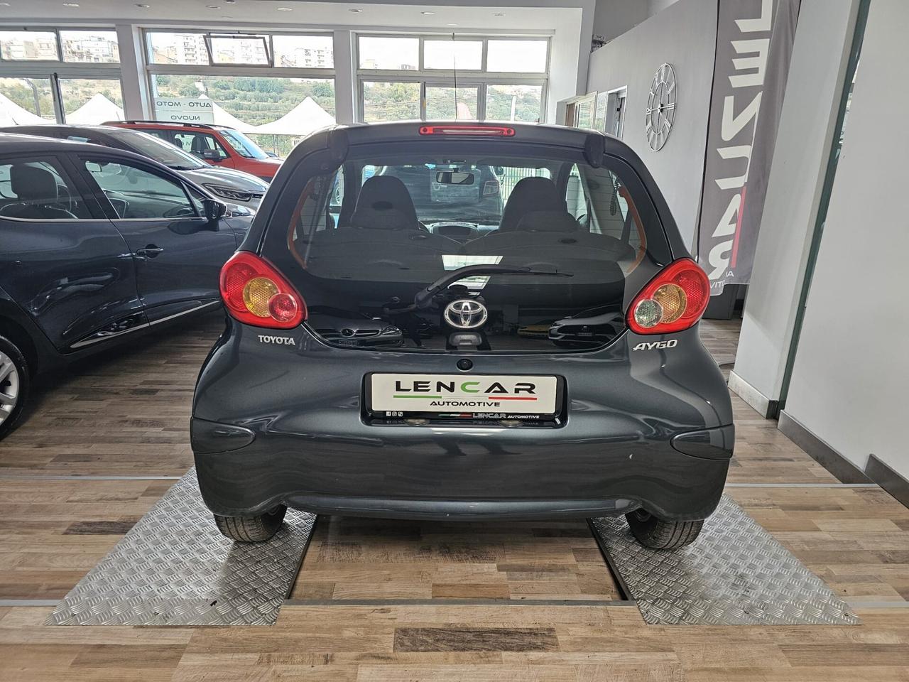 Toyota Aygo 1.0 12V VVT-i 3 porte Sol