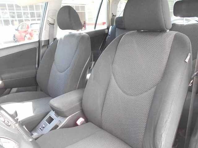 Toyota RAV4 2.2 D-4D 136 CV Sol