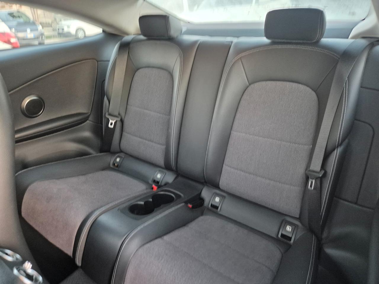 Mercedes-benz C 220 d 4 MATIC Coupé Sport