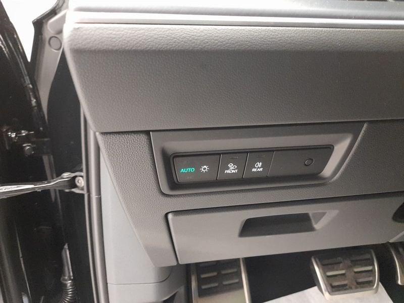 Volkswagen Touareg 3.0 V6 TDI SCR 170kW R-Line Final Edit