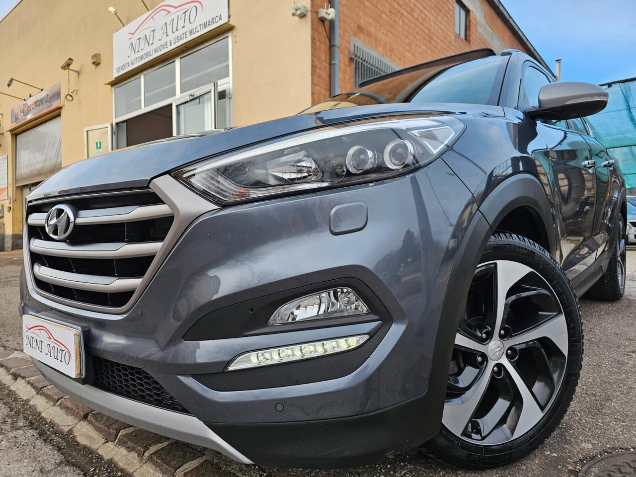 Hyundai Tucson 1.7 CRDi 141cv DCT Sound Edition*Navi*Tetto*19*Bi-Xeno*