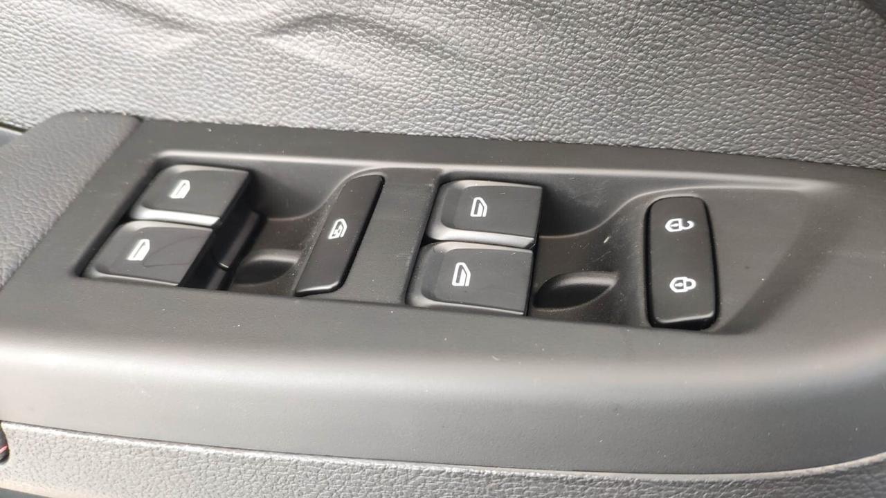Emc Quattro 1.5 Benz 104 CV C. Manuale