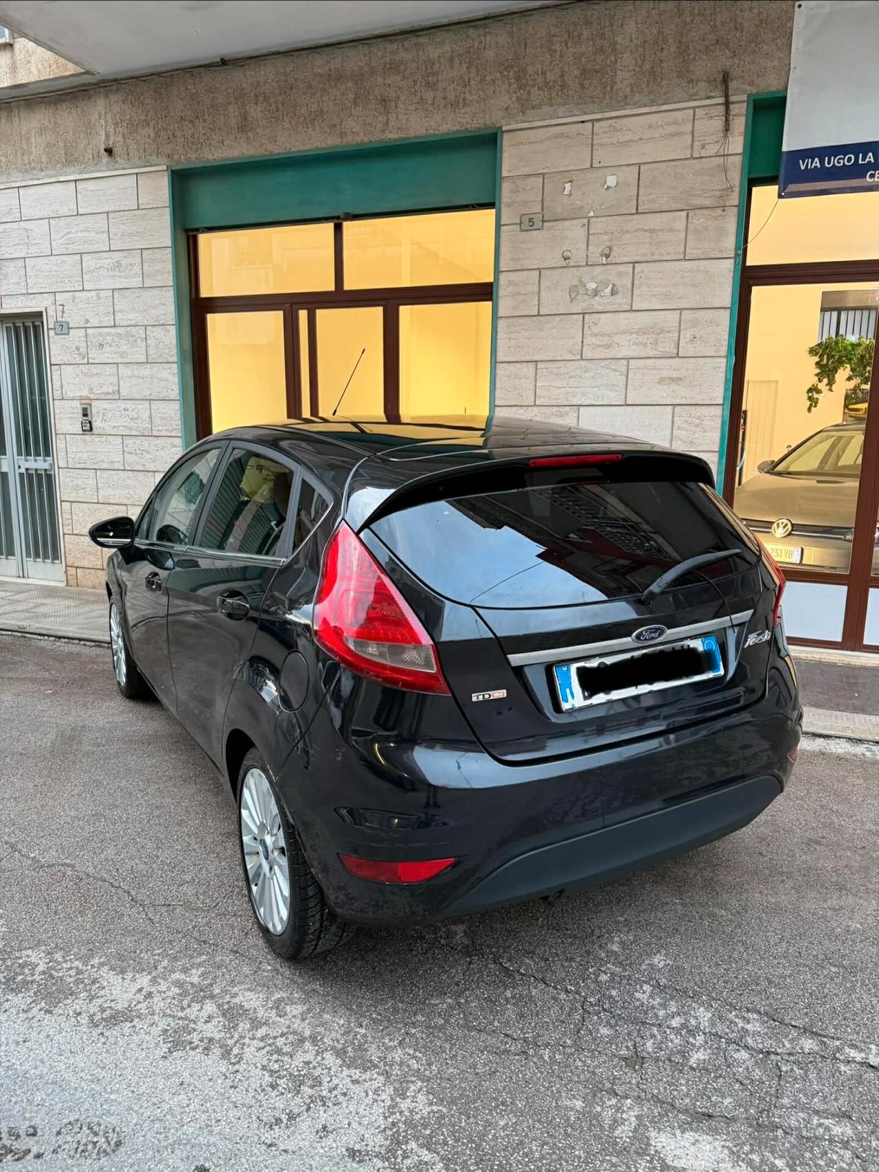 Ford Fiesta 1.4 TDCi 68CV 5 porte Titanium