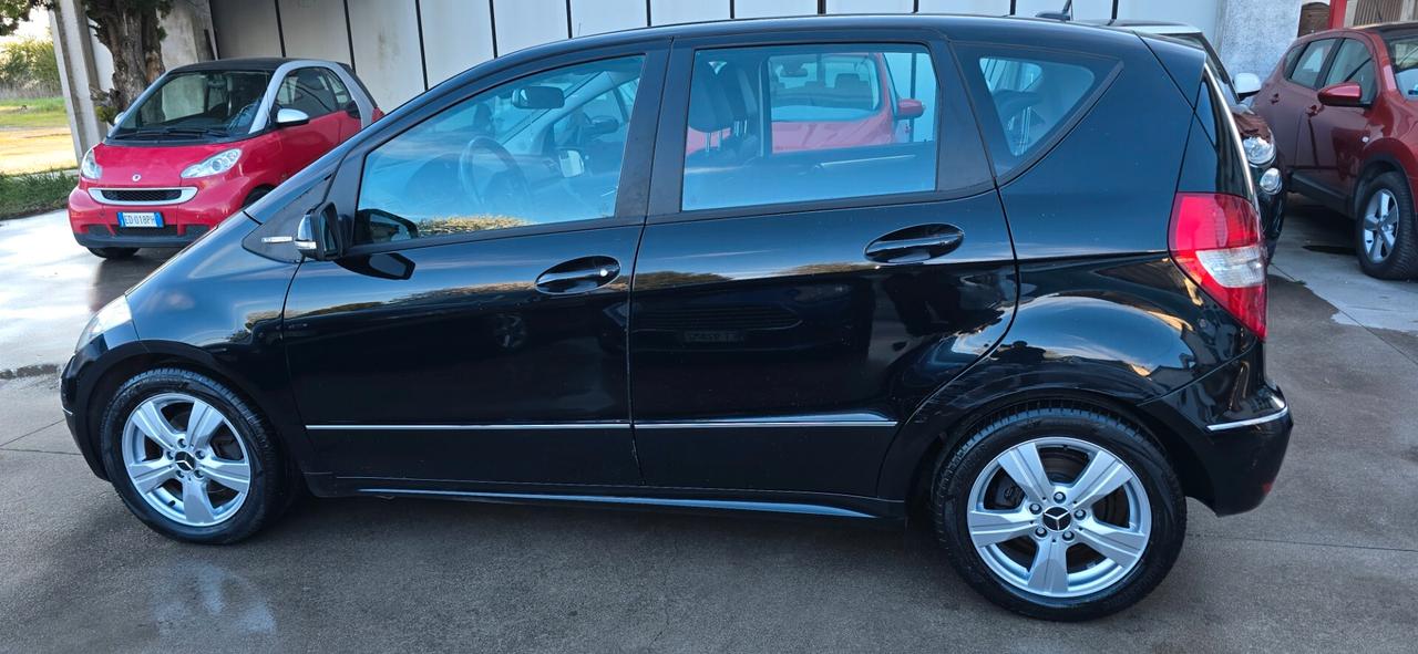 Mercedes-benz A 180 160 CDI BlueEFFICIENCY Executive