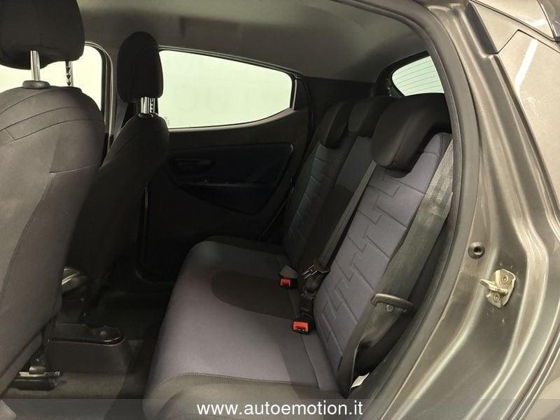 Lancia Ypsilon 1.0 FireFly 5 porte S&S Hybrid Gold Plus