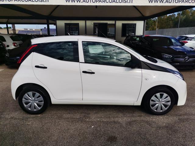 TOYOTA Aygo Connect 1.0 VVT-i 72CV 5 porte x-business