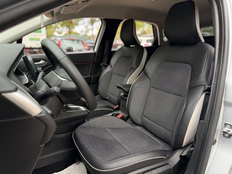 Renault Captur Captur 1.6 E-Tech full hybrid Evolution 145cv auto