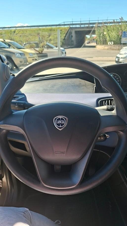Lancia Ypsilon 1.2 69 CV 5 porte 2017