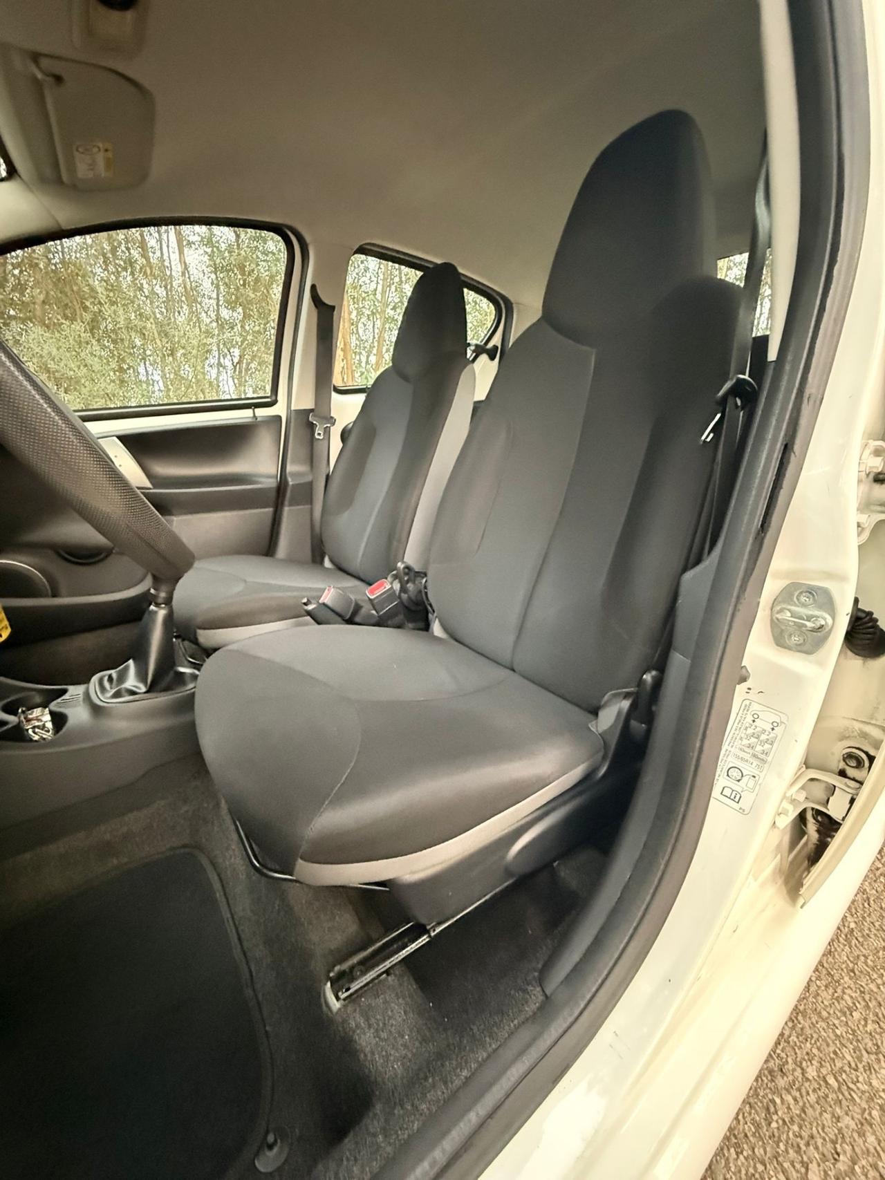 Toyota Aygo 1.0 12V VVT-i 5 porte Active Connect