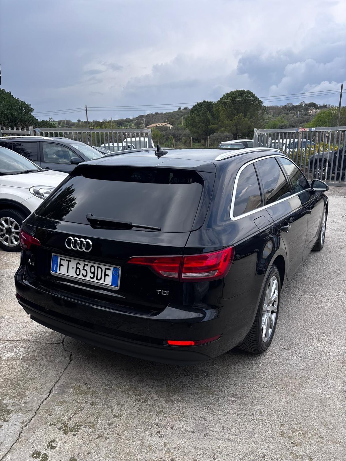 Audi A4 Avant 2.0 TDI 122 CV S tronic line edition