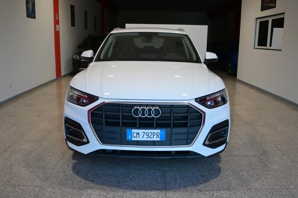 AUDI Q5 35 TDI 163CV S TRONIC BUSINESS ( FARI LED - VIRTUAL COCKPIT - AMBIENT LIGHTS - CRUISE - CLIMA TRIZONA - NAVI - MIRROR - PDC - TELECAMERA POST. - CERCHI 20 )
