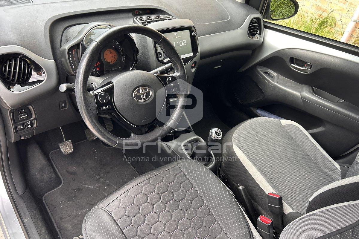 TOYOTA Aygo Connect 1.0 VVT-i 72 CV 5 porte x-fun