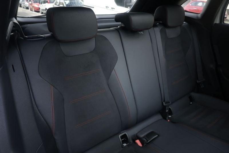 Mercedes-Benz GLA Mercedes-Benz GLA 200 d Automatic 4Matic Premium Tetto Panoramico Unicoproprietario