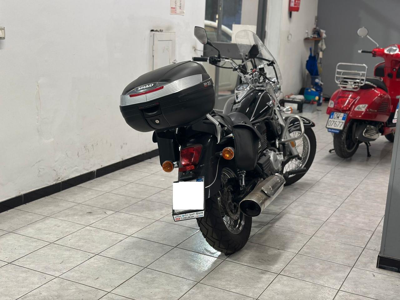 Um Renegade Commando 125