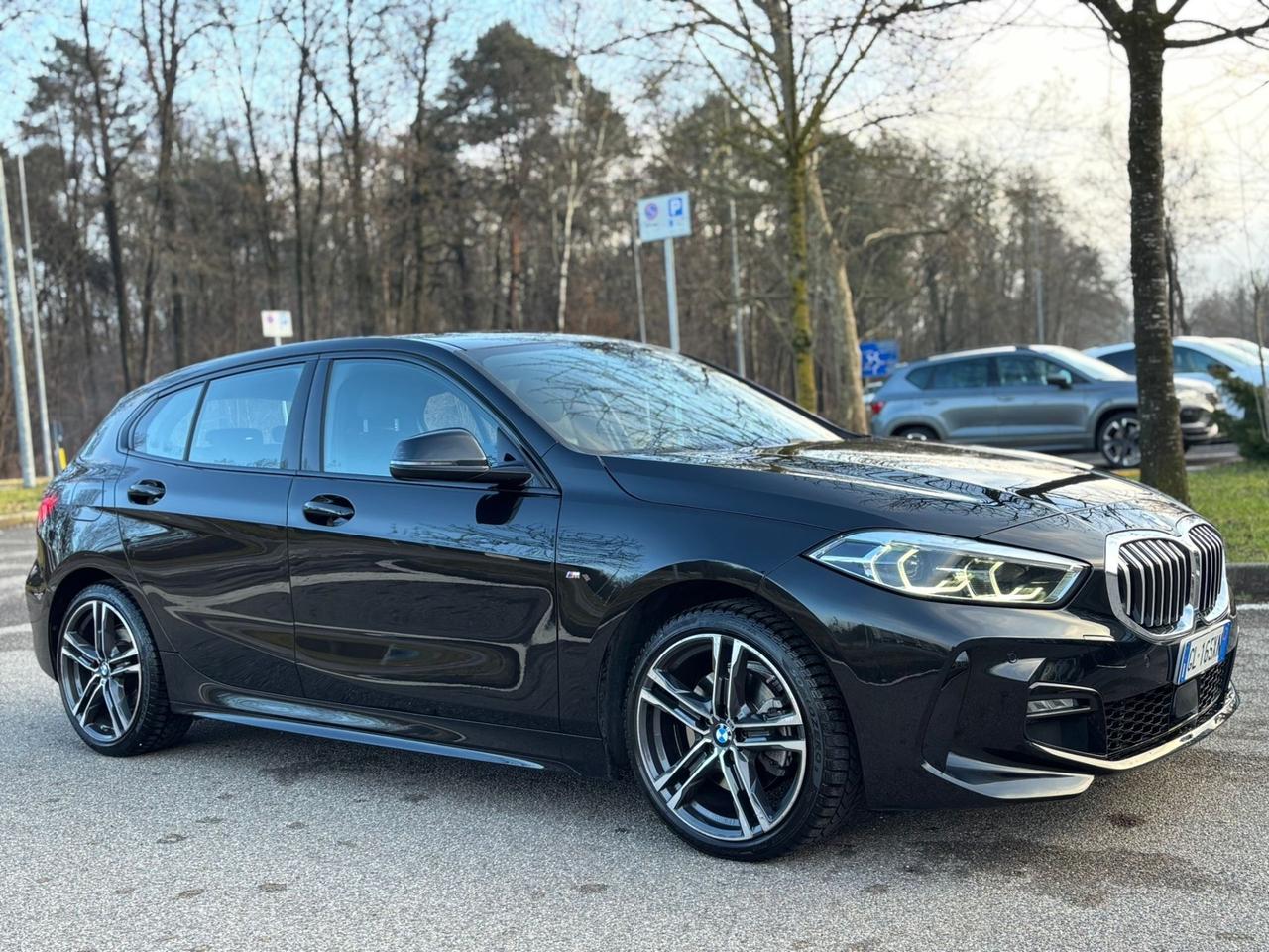 Bmw 116 116d 5p. Msport