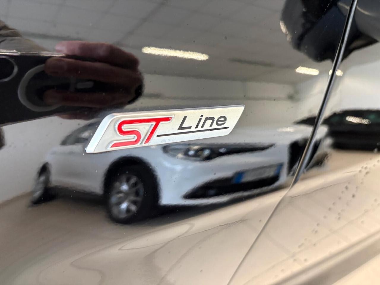 Ford EcoSport ST LINE Black Edition 1.0 EcoBoost 100 CV UNICO PR.