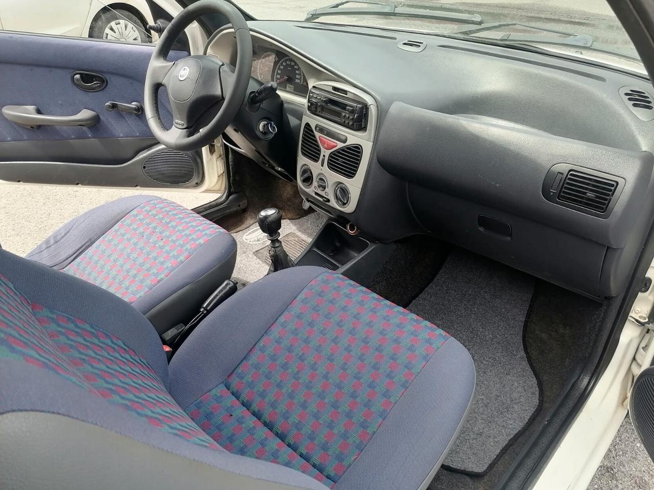 Fiat Strada 1.9 JTD – 2004