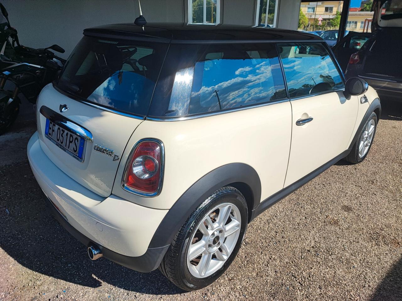 Mini 1.6 16V Cooper D