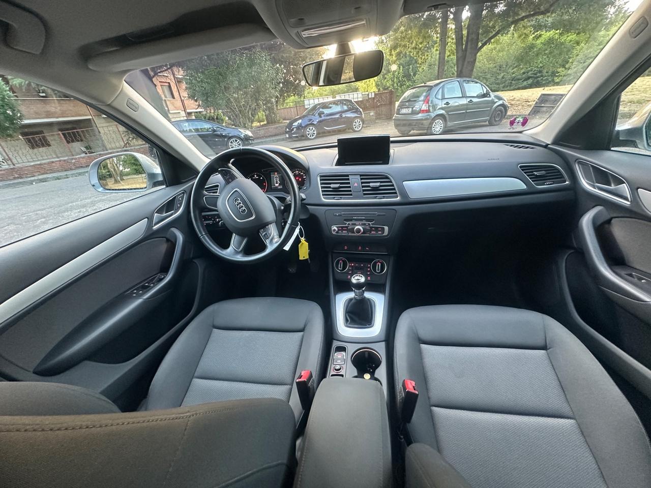 Audi Q3 2.0 TDI 120 CV S line Edition