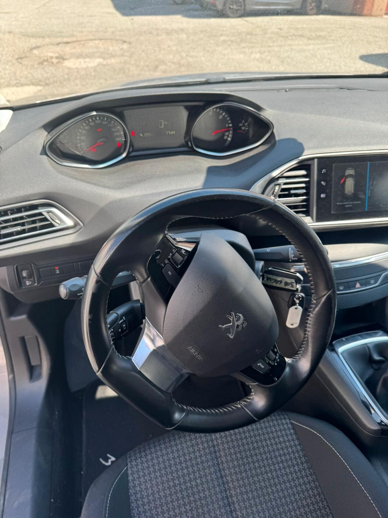 Peugeot 308 BlueHDi 120 S&S SW Active