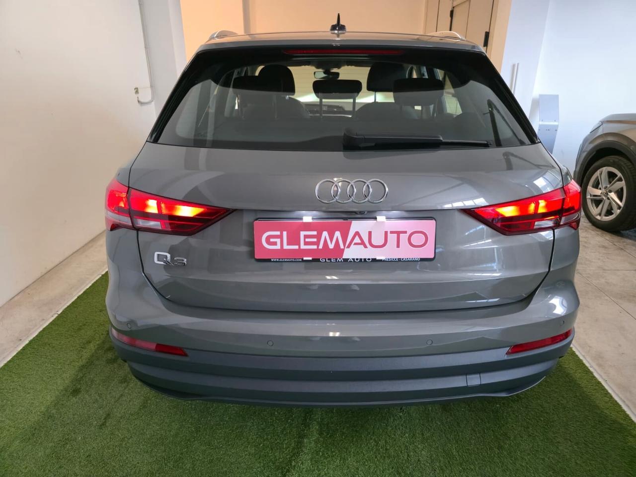 Audi Q3 35 TDI S tronic Business