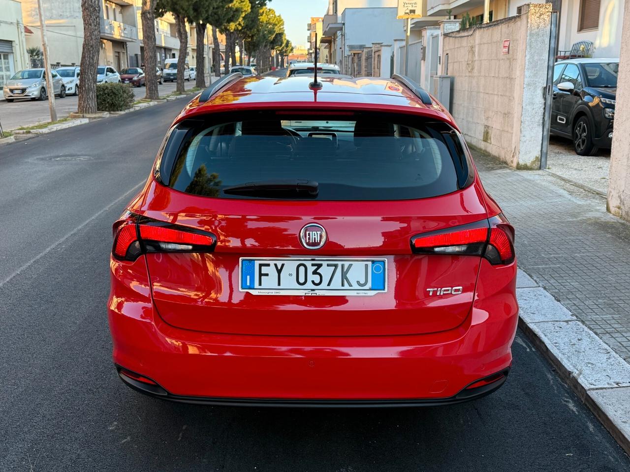 Fiat Tipo 1.6 MJT S&S SW Lounge *NAVI *LED - 2019
