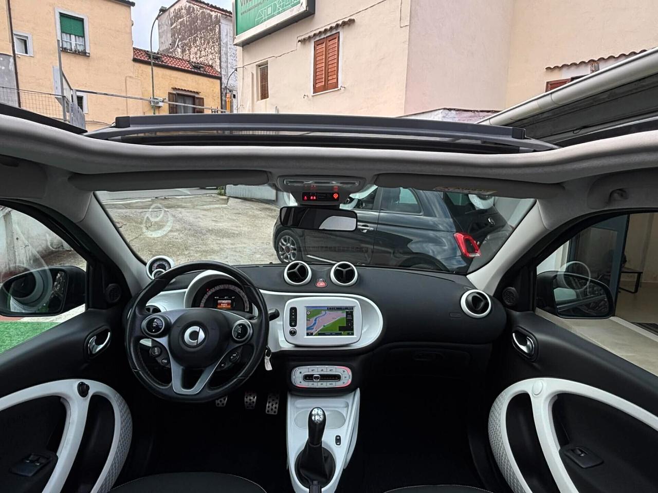 Smart ForFour 1.0 71 CV Total Black Cabrio