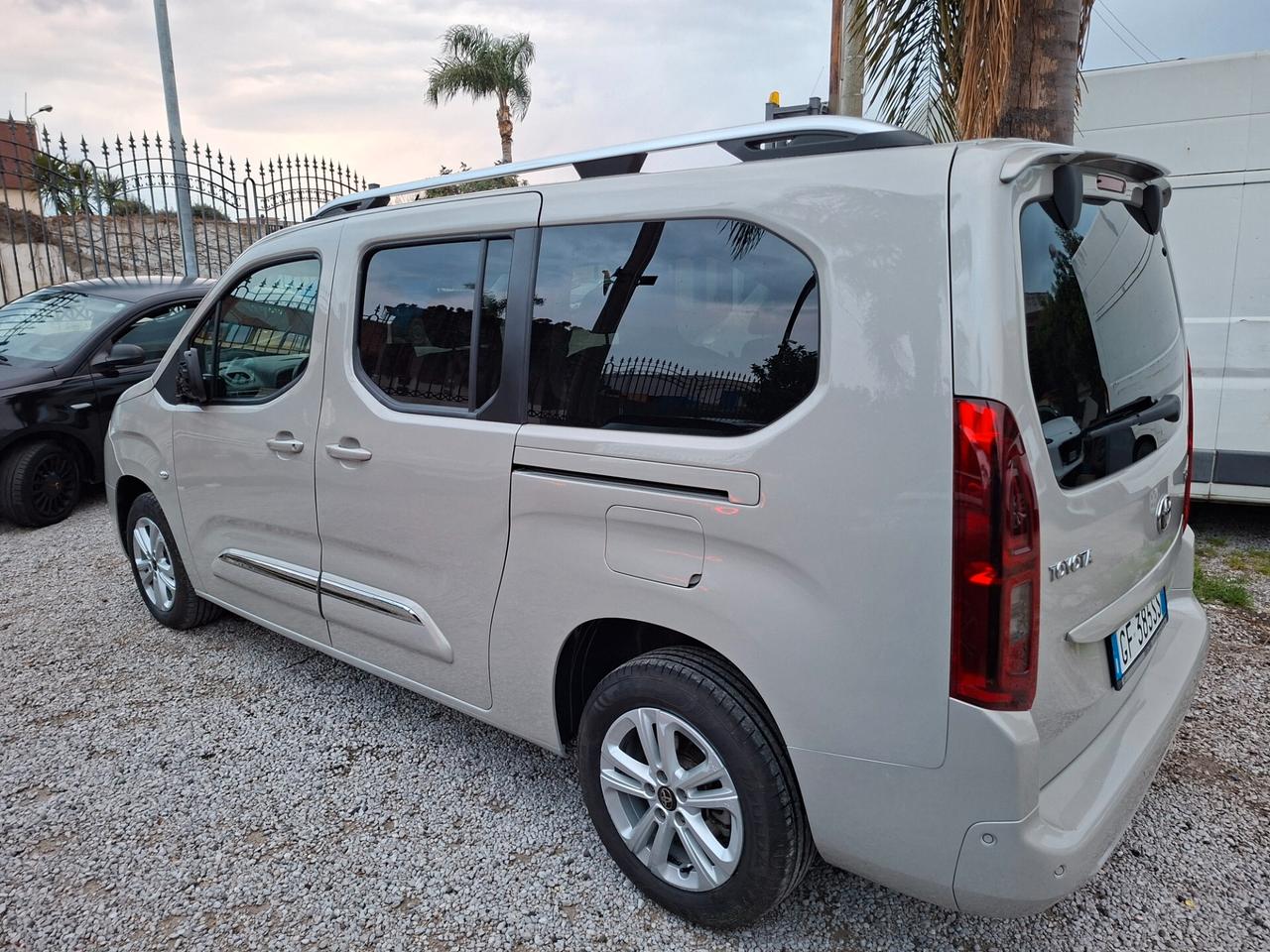 Toyota Proace Verso 1.5D L0 D Luxury