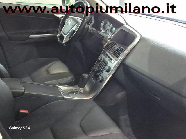 VOLVO XC60 D4 AWD Geartronic Kinetic