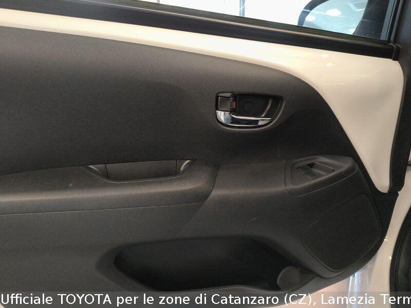 Toyota Aygo Aygo Connect 1.0 VVT-i 72 CV 5 porte x-play MMT