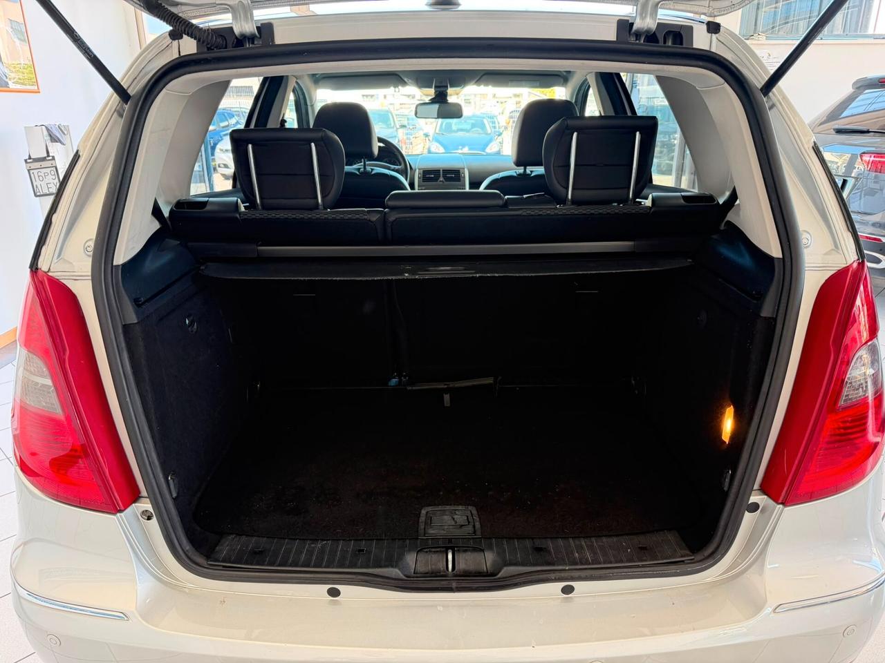 Mercedes A 160 1.5B X NEOPATENTATI 2010