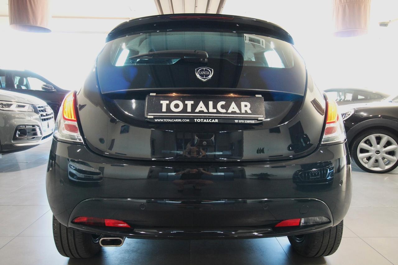 LANCIA YPSILON 1.0 70 CV HYBRID AZIENDALE