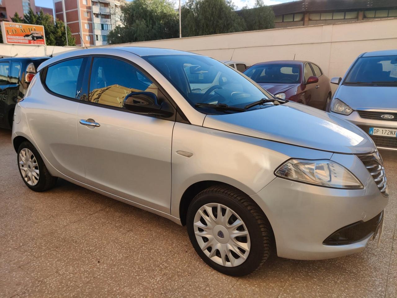 Lancia Ypsilon 1.2 Benz/GPL